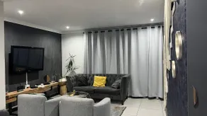 Stunning 2 Bedroom Apartment - Image 2