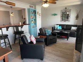 Reel Paradise: Waterfront villa ready to fish - Image 3