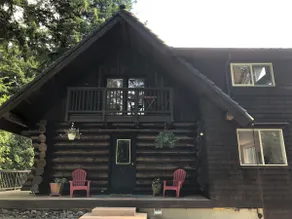 Rest, relax and recharge at this amazing log cabin - Image 2