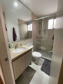 3 br condo w/parking, close to airport - Image 4