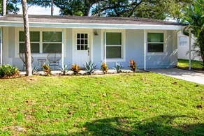 3 bedrooms, 2 full baths-stones throw 2 beach - Image 4