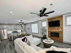 Brand new minimalist house - Image 3