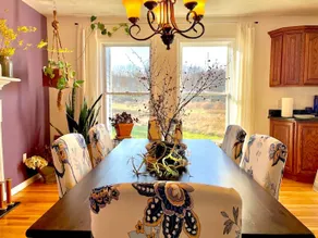 Relaxing Wooded Retreat w amenities - Image 5