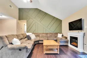 +Derby Home-HOT TUB, Barrel Sauna, Firepit, PETS+ - Image 4