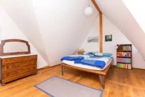 Bright, well-equipped with private sauna - Image 4