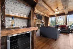 Mountain House (Black Diamond Chalet) - Image 3