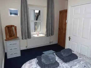 Cosy Cottage In Cardigan - Image 4