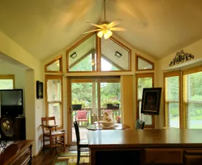 Cozy, Cute, Entire Guesthouse near Vader, WA. - Image 5