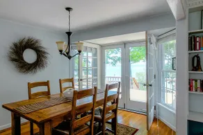 Lakefront Home Perfect for Families & Friends - Image 4