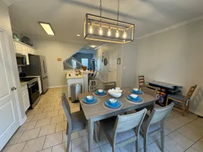 Family Friendly 3Bedroom Townhome w/Pool & Beach! - Image 3