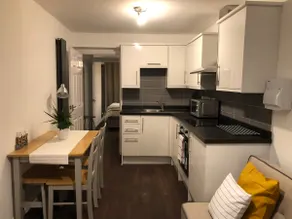 Serviced Apartment in Bradley Stoke, Bristol - Image 5