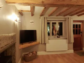 Woodys Retreat Cosy One Bed Cottage - Image 4