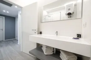 Floriani Apartment, a window on the lake - Image 5