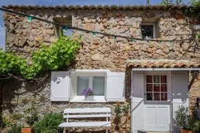 Lovely little house in Petra, vineyards and beaches 20 minutes away - Image 2