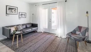 Modern Minimalist Desert Retreat - 2br Apt - Image 2