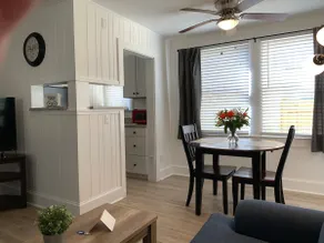 C5 Perfect location in city center, patio, beaches - Image 4