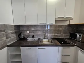 Woodnotes Apartment with outside patio - Image 3