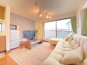 Entire house rental⭐ ︎ Free WiFi⭐ ︎ Free parking for 1 car⭐ ︎ - Image 5