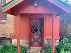 The updated guest suite at the historic Red House - Image 5