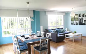 Stunning House with Private Pool, Garden & BBQ - Image 3