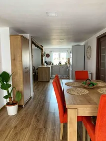 Cozy Home For Getaway - Image 5