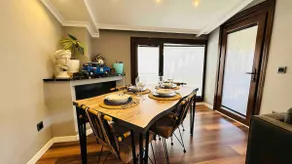 Comfortable Luxury Penthouse 5-Minute Walk to the Subway - Image 3