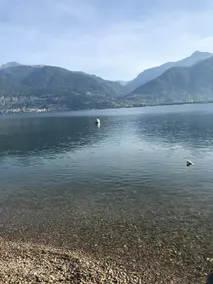 Fantastic lake view and quiet location - Image 2