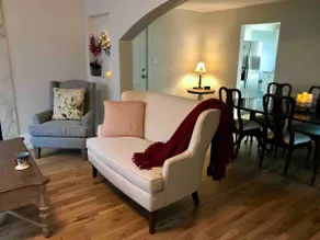 Luxe Executive Villa -NRG Remote Work & Recreation - Image 2