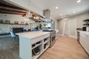 Winery Homestead with perks! - Image 2