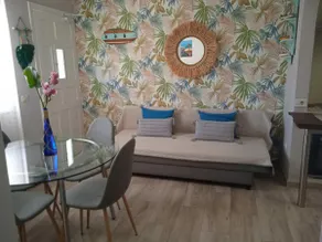 Beachfront house with views and chill-out area - Image 3
