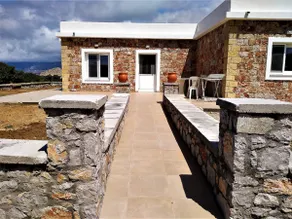 Evans Villa 2 - Image 3