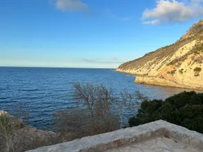 Seafront Home with Vineyard & Direct Beach Access - Image 5