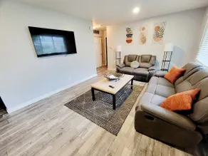 Home Away from home/Airport/contractor friendly - Image 2
