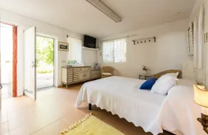 House with views, garden and pool - Image 5