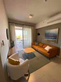 Spacious apartment with 2 bedrooms and 2 garages - Image 3