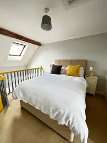 The Beautiful Cottage in March - Image 4