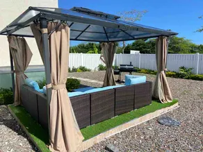 Cozy Luxury Ocean Pointe With Swimming Pool Gym  King Bed And Free Parking  - Image 3
