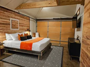 Modern Studio near Plaza District - Image 4