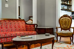 ❤ The Parlor House Getaway ❤ Long Term Available - Image 4