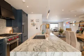 Modern House w/ Amazing Location: Hot Tub & Gym - Image 3