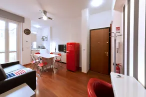Bright House in Milan - Image 3