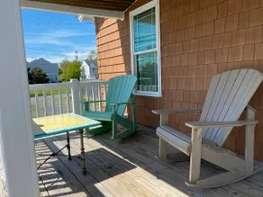 West OC Loveshack - Image 4