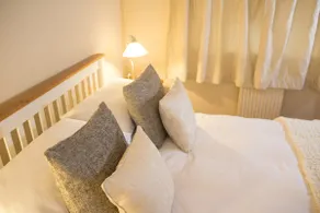 Shaftesbury Modern Annexe - Image 2