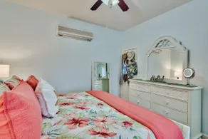 One Bedroom, 620 Sq Ft, Seacrest Beach, Free Bikes - Image 4