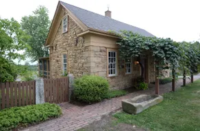 Peaceful, Spacious, Historic Stone Cottage Getaway - Image 2