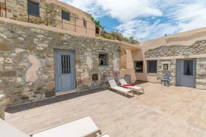 Pera Chorio - Daphne - Artist stone house with countryside views - Image 3