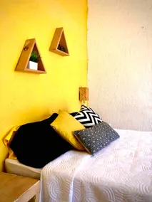The little hotel” 3Entire studio 5 blocks from the pier - Image 3