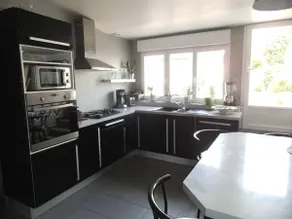 Large Guest House in city center - Image 2
