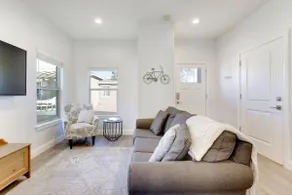 Two Bedroom guest house in Gilbert - Image 2