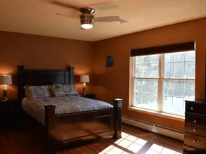 Gorgeous Villa in Pocono nr Ski Slopes, Camelback, Kalahari w Games Rm & Hot tub - Image 5